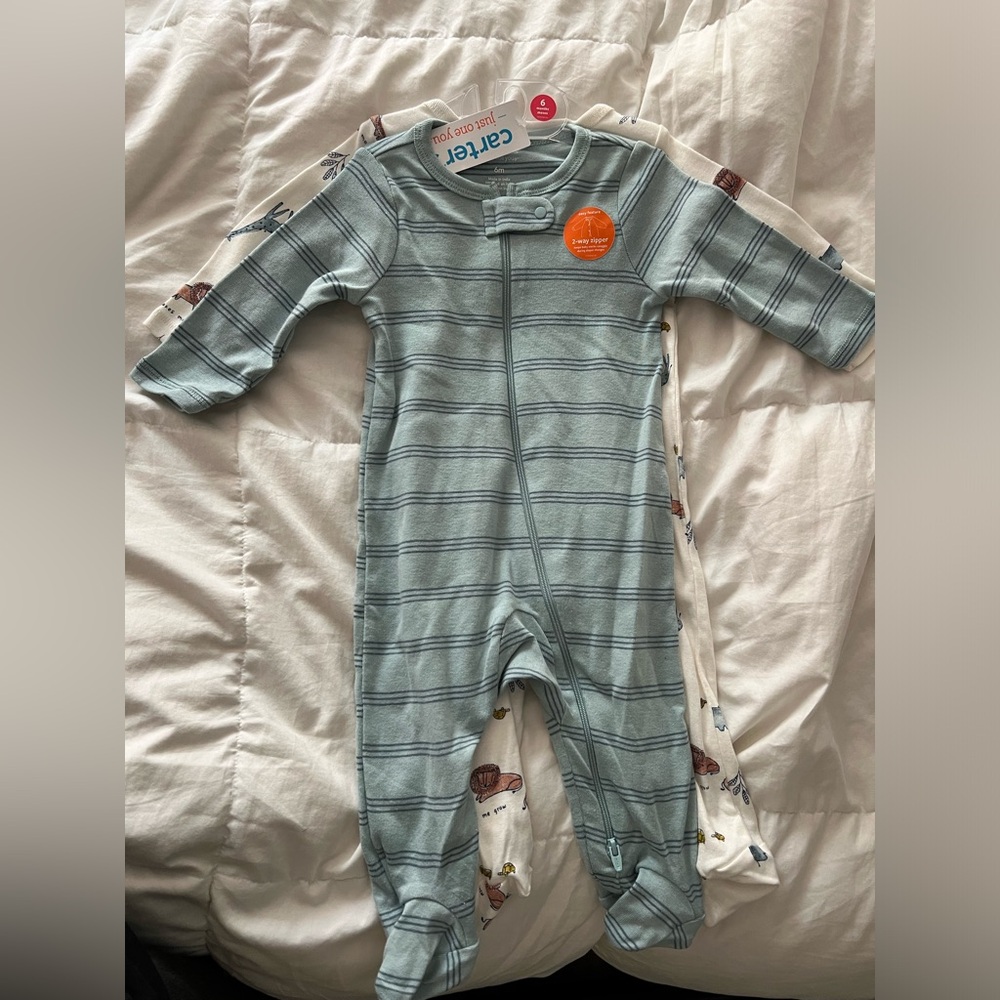 Carter’s two way zipper PJs